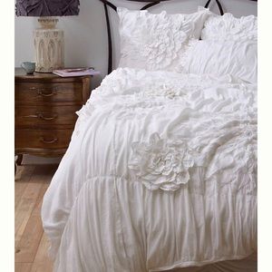Anthropologie bedding